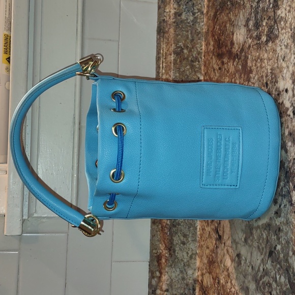 *FINAL PRICE* Cute Little Bucket Bag - Picture 4 of 8